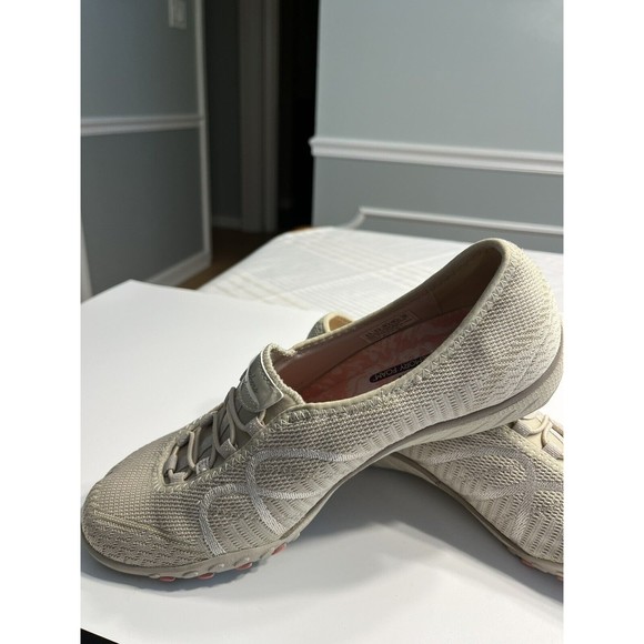 Skechers Relaxed Fit Memory Foam Slip On Women’s 9.5 Shoes EUC - Picture 2 of 12